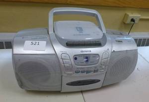 lot 521 image: CDradio boombox - works