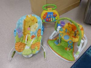 lot 724 image: Baby chairs and toys, 3 items