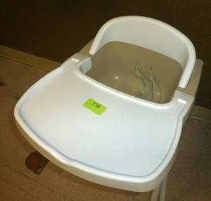 lot 738 image: Two feeding chairs but only one tray