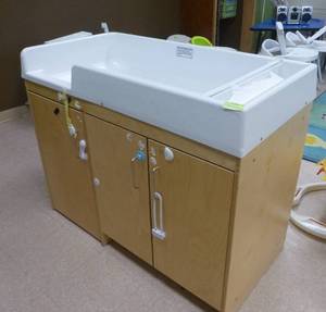 lot 741 image: Baby changing station