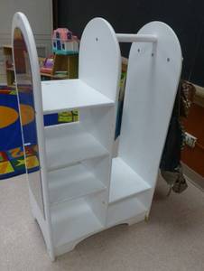lot 803 image: Coats and shoes organizer with mirror