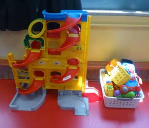 lot 825 image: toys