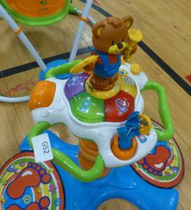 lot G52 image: Musical play station