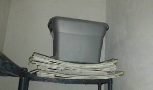 lot C30 image: Contents of closet up the stairs