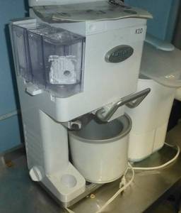 lot K10 image: Cuisinart Soft serve ice cream maker