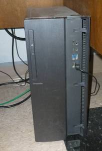 lot O6 image: Lenovo computer and monitorkeyboardspeakersmouse