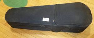 lot G119 image: Plastic violin