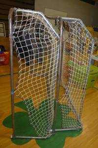 lot G120 image: 2 soccer goals