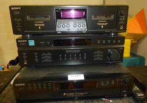 lot G143 image: Sony Stereo system with 5 disk cd changer, dual cassette deck, radiotuner, speakers includes cart