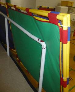 lot G150 image: 4 sections of gatedivider wall