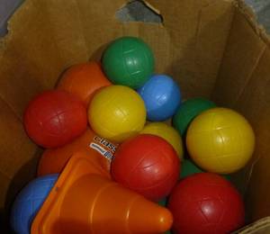 lot E18 image: box full of balls