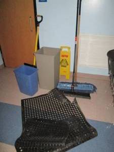 lot C305 image: Lot of janitorial supplies, trash cans and rubber mats
