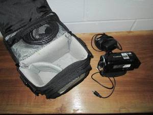 lot O156 image: Canon VIXIA HFR30 camera