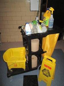 lot O158 image: Custodian cart filled with supplies