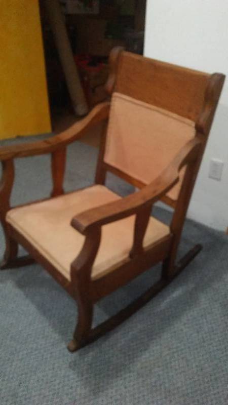 lot 812 image: Antique Rocking Chair.