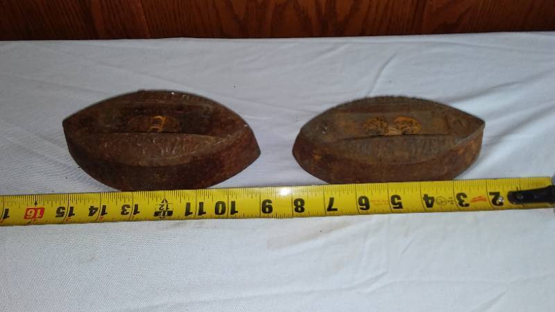 lot 811 image: Bailey NO 4. Plainer and Sad Irons