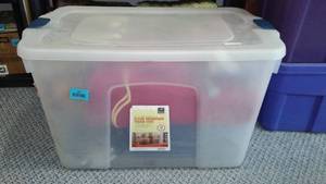lot 810 image: Covered Tote Mystery Lot