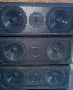 lot 860 image: Center Speaker Venturi DV62CLR-S Black 8-ohms Wired 6-Inch 2-Way (3)