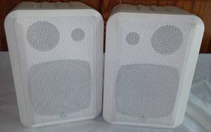 lot 885 image: Bic America BIC RTR V44-2 Indooroutdoor 3-Way Speakers (2)