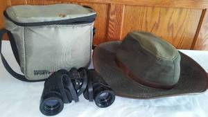 lot 886 image: Bushnell Binoculars and Dorman Hat.
