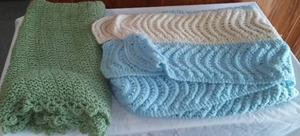 lot 900 image: Crocheted Afghans (2)