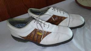 lot 905 image: Foot Joy Dryjoys Golf Shoes