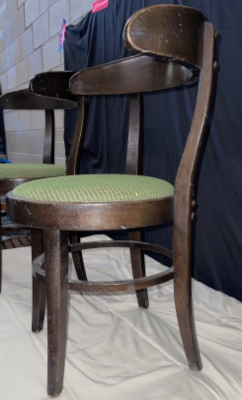 Lot of 6 Wooden Chairs