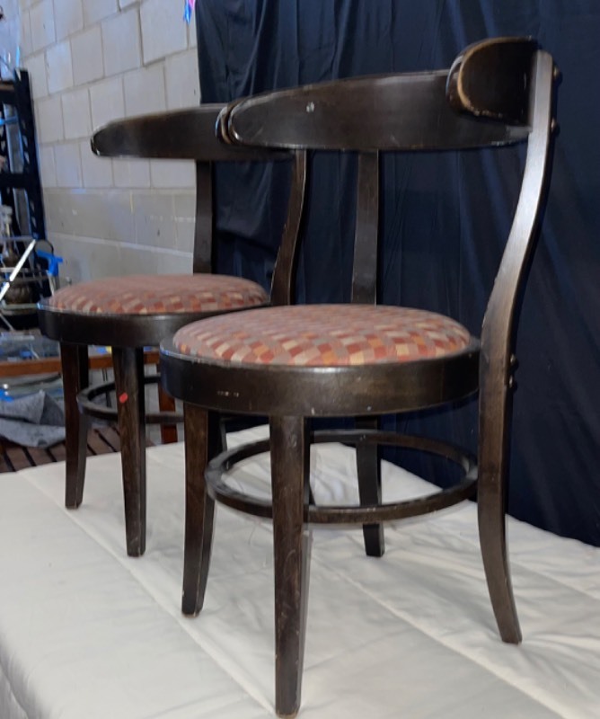 Set of 7 Club Chairs