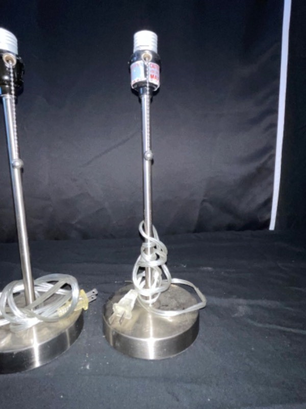 Stem table lamp