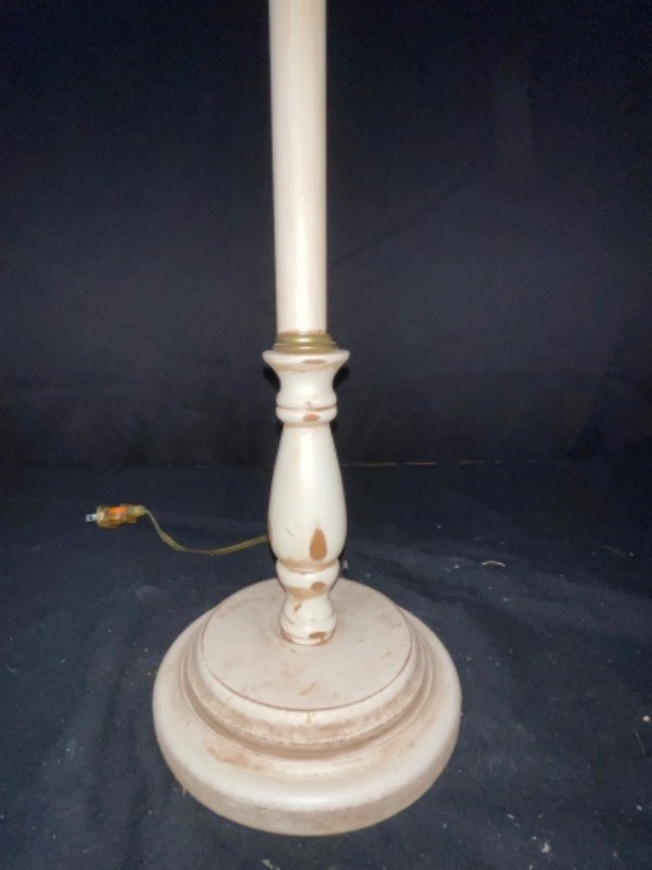 Distressed wood table lamp