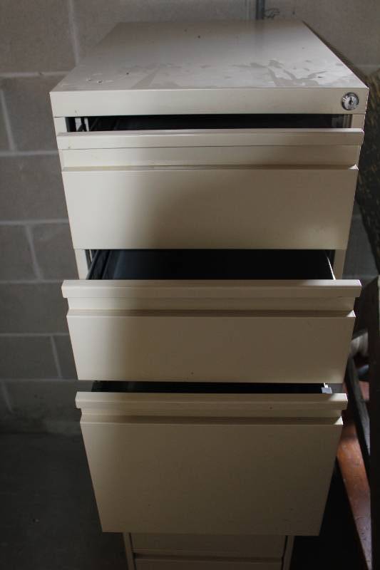 Lot of 2 Metal Filing Cabinets