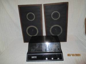 lot 2 image: Vintage Montgomery Ward Airline Solid State Stereo Turntable with Speakers