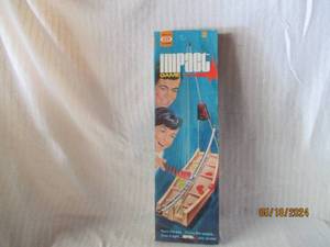 lot 17 image: Impact Game Vintage Board Game