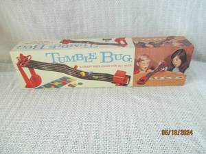 lot 19 image: Vintage Tumble Bug Board Game