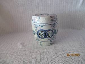 lot 38 image: Floral Ceramic Garden Stool