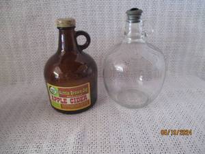 lot 54 image: Vintage Little Brown Jug and Decorative Glass Jug