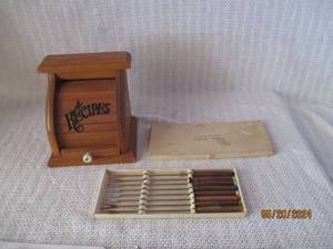 lot 78 image: Vintage Wooden Recipe Box with Fondue Fork Set
