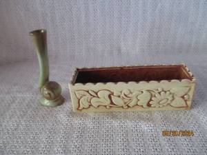 lot 115 image: Vintage Floral Decorative Ceramic Set