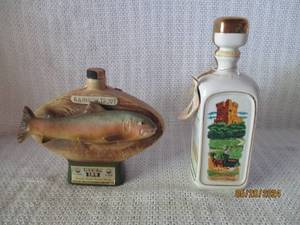 lot 118 image: Vintage Rainbow Trout and Scenic Castle Collectible Bottles
