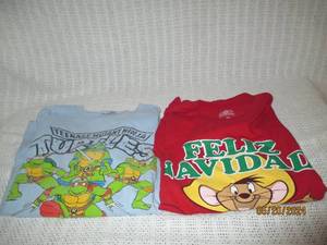 lot 127 image: Lot of 2 Graphic T-Shirts - Teenage Mutant Ninja Turtles and Feliz Navidad