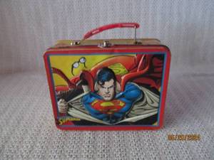 lot 161 image: Vintage Superman Metal Lunch Box
