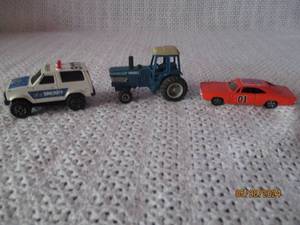 lot 164 image: Lot of 3 Vintage Die-Cast Toy Vehicles