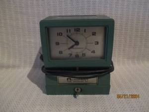 lot 189 image: Acroprint Time Recorder Co. Time Clock