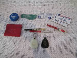 lot 322 image: Hutchinson Memorabilia