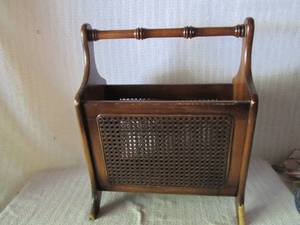 lot 340 image: Magazine rack