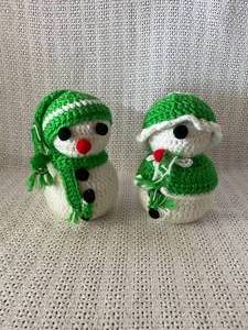 lot 210 image: 2 Snowmen
