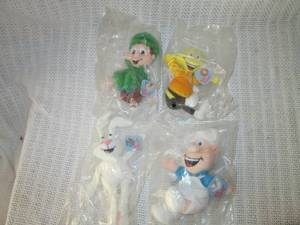 lot 237 image: Lot of 4 Vintage Cereal Mascot Plush Dolls (New in Packaging)