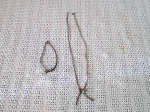 lot 246 image: Vintage Bow Fashion Necklace and Bracelet Set
