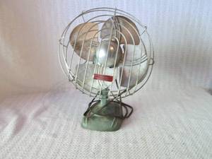 lot 268 image: Vintage Dominion Electric Fan Model 2010