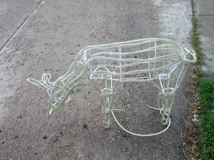 lot 274 image: Lighted Wire Frame Reindeer Decoration